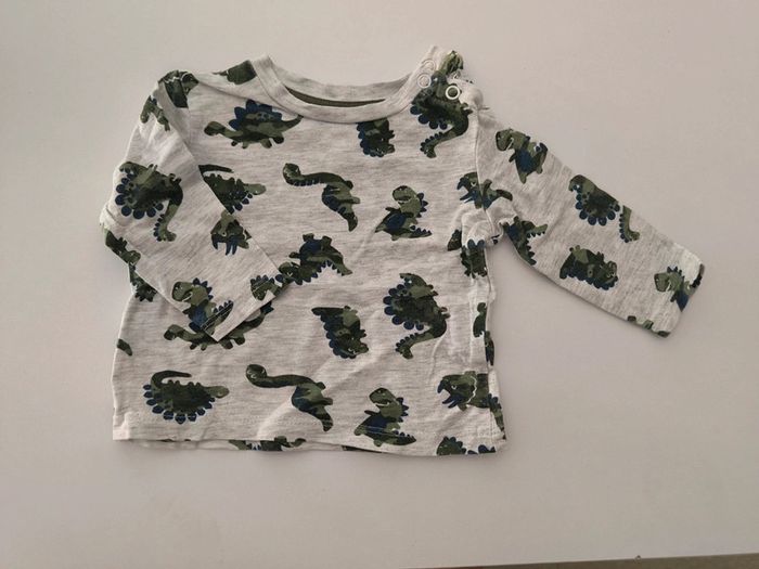 Lot 3 t-shirts manches longues dinausaure 3 mois - photo numéro 6