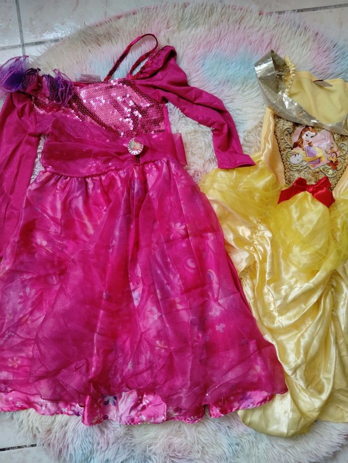 Lot robes déguisement 4/5 ans barbie belle Disney - photo numéro 8
