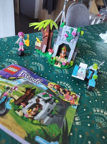 Lot de lego Friends 41032 la moto de secours de la jungle très bon état et complet 
