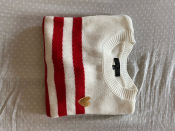 Pull à rayure rouge et blanche