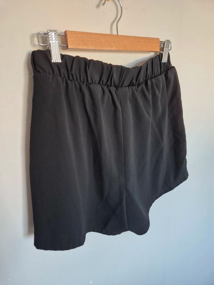 Short Etam taille 38 - photo numéro 3