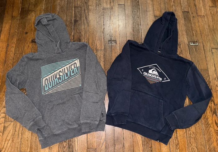 Lot sweats quiksilver  12 ans  Portés bon état