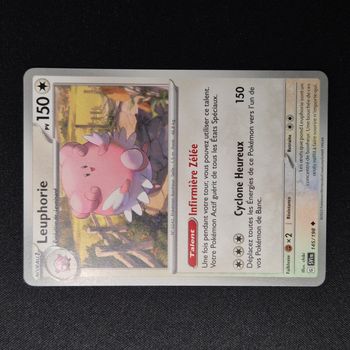Carte Pokemon : Leuphorie - Ecarlate & Violet