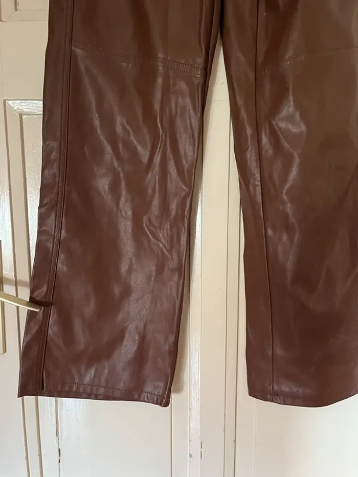 Pantalon large cuir bershka - photo numéro 3