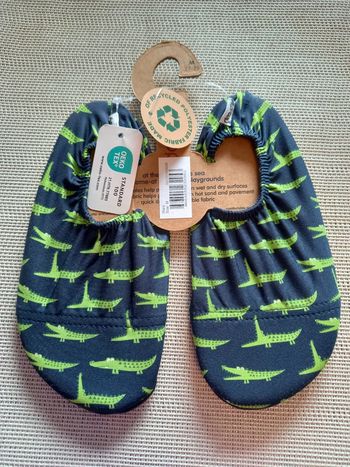 M sharks slipstop