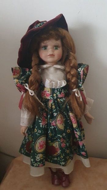 Poupée de collection 45 cm