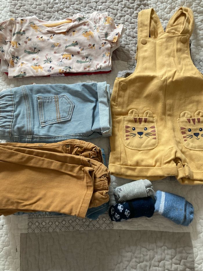 Lot vêtements garçon été 12mois
