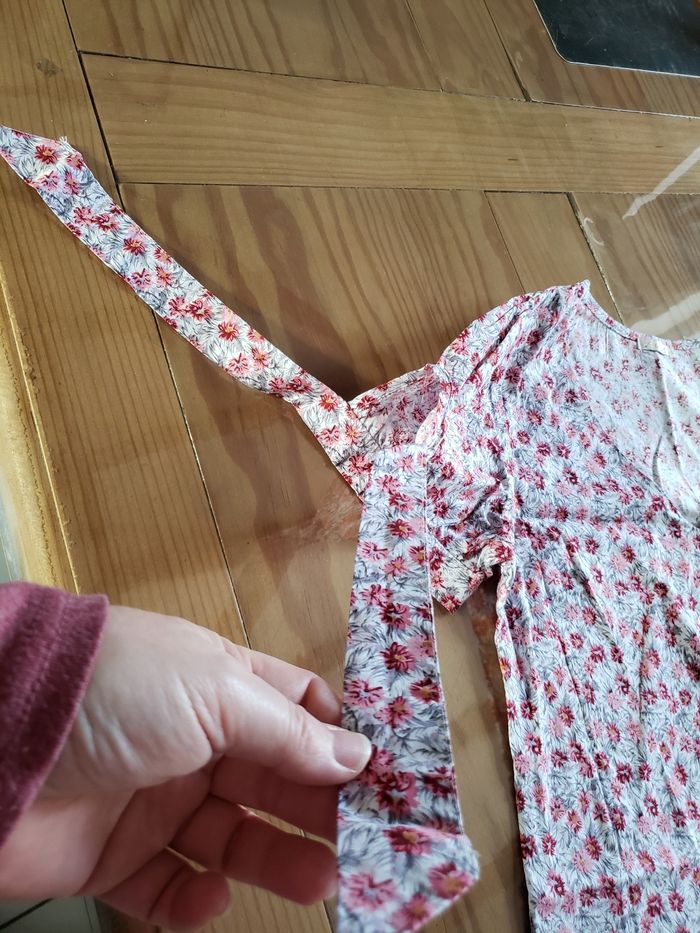 Robe manches courtes fleurie - photo numéro 3