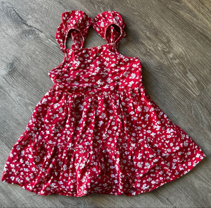 Lot robes et salopettes - photo numéro 2