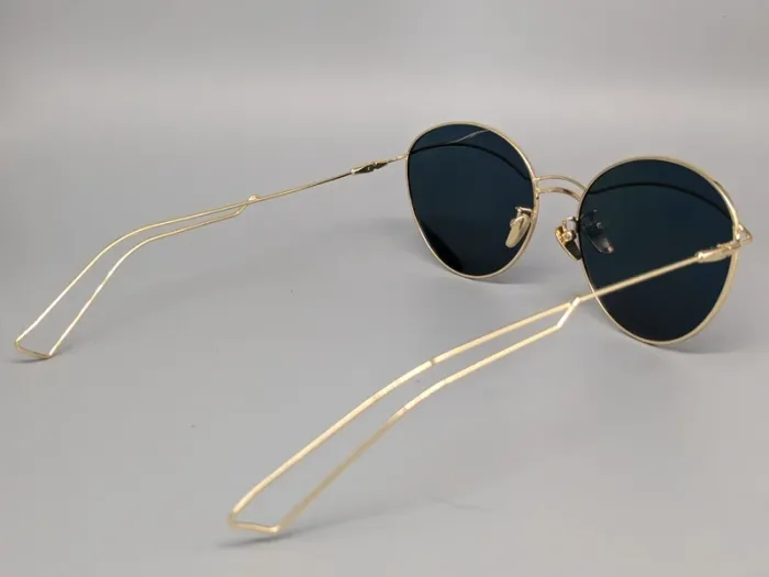 Lunettes de soleil effet rétro - métal doré - photo numéro 5