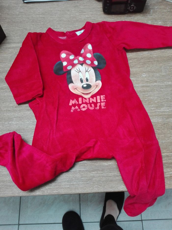 Pyjama bébé fille 6 mois Minnie rouge NEUF