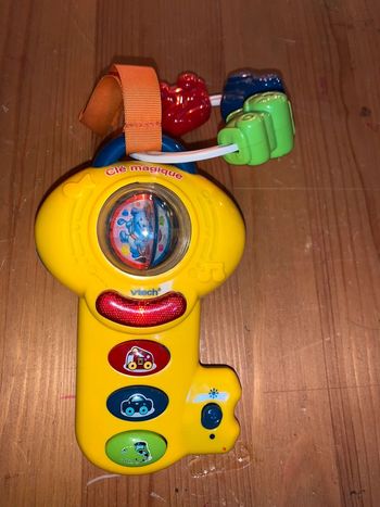 Jouet enfant clé magique Vtech Ludique sonore et lumineux
