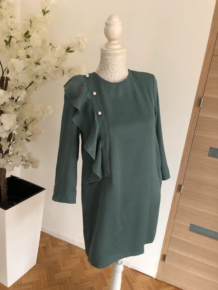 Robe Zara chic neuve taille XS - photo numéro 4