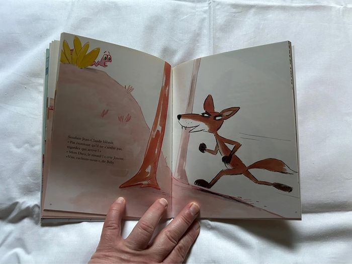 Livre Haut les pattes ! - photo numéro 5