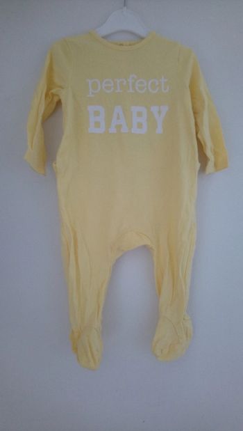 Pyjamas jaune 9 mois
