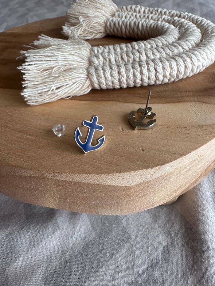 Boucles ancres marines