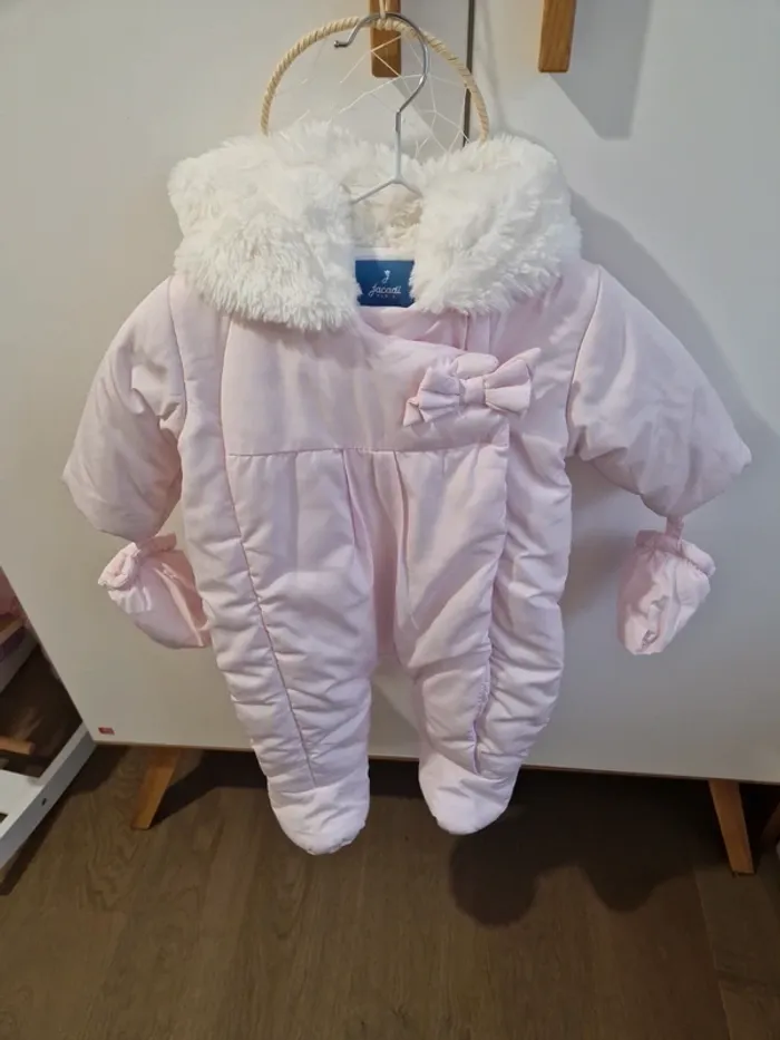 Combinaison manteau bébé fille jacadi 6 mois