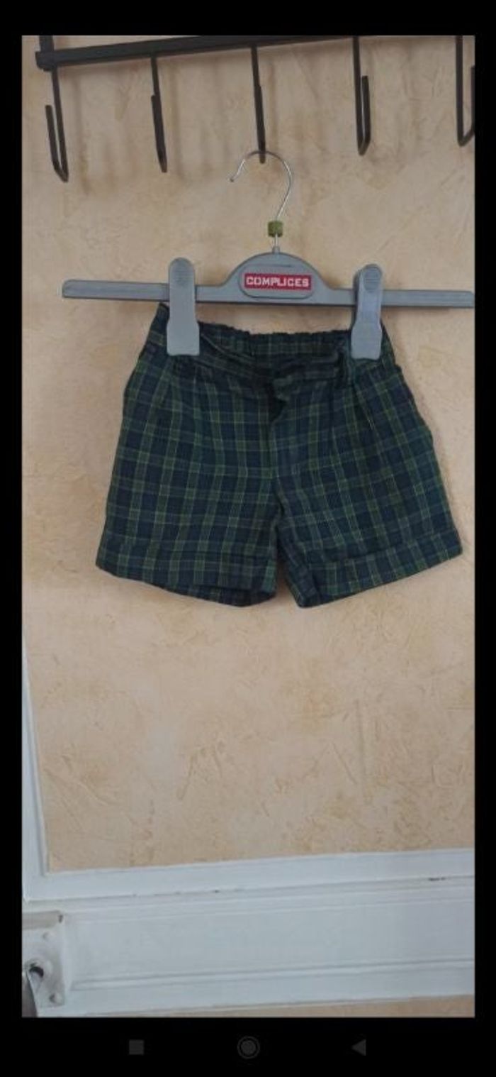 Short 2 ans