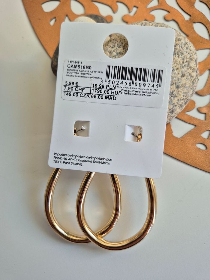 Boucles d’oreilles fantaisies dorées - photo numéro 2