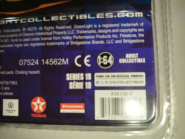 Greenlight 1982 Volkswagen Golf GTI  1/64 - photo numéro 10