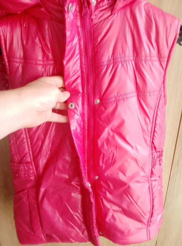 Manteau neuf doudoune sans manche à capuche- Fille 12 ans - photo numéro 7