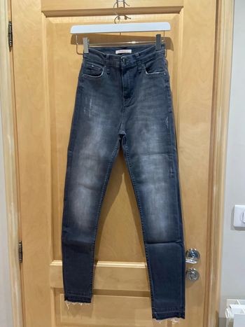 Skinny gris camaïeu