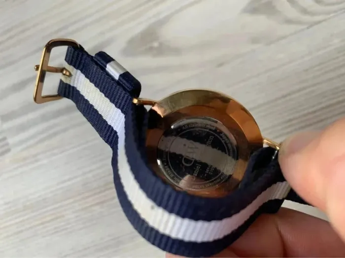 Montre daniel wellington - photo numéro 6