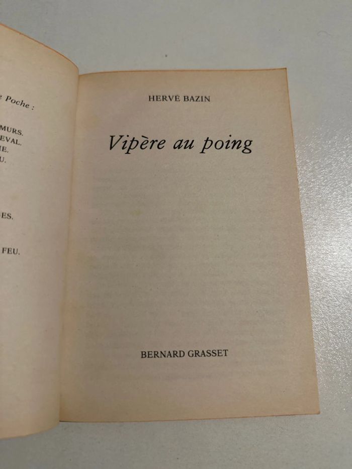 Vipère au point Hervé Bazin livre de poche - photo numéro 2