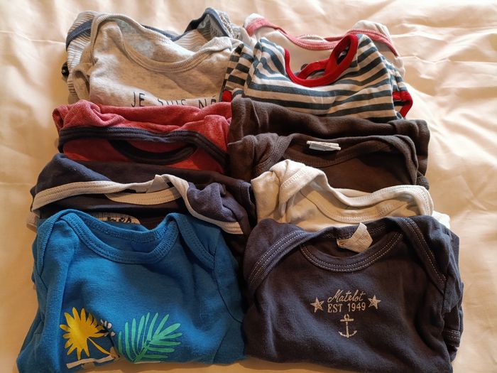 body manches courtes 12 mois