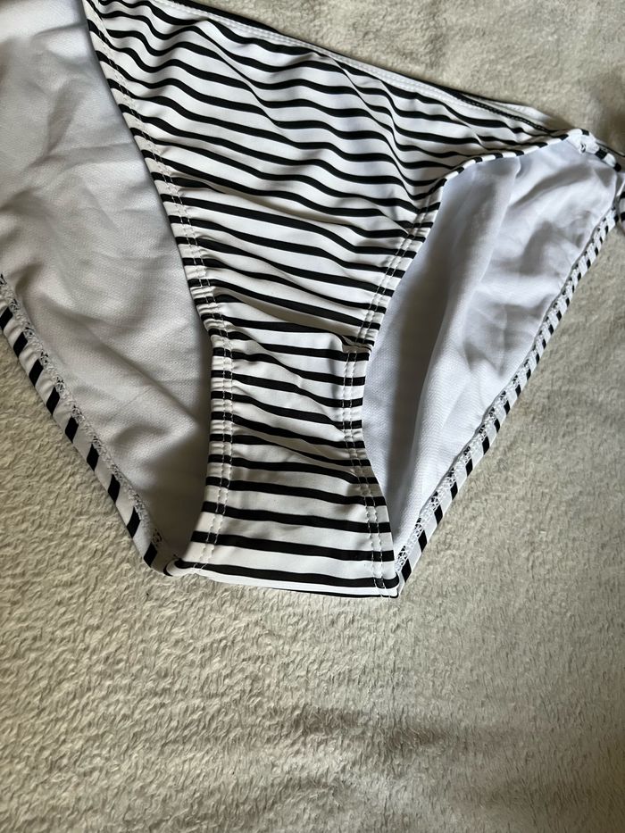 Maillot de bain femme Taille 42 Neuf - photo numéro 2
