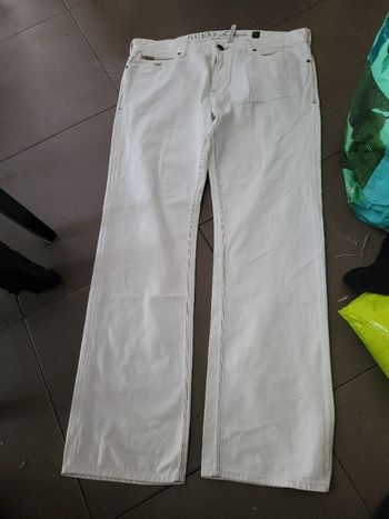 Jean Guess taille 48 (38 americain)