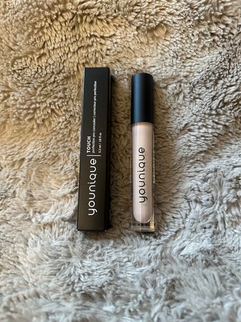 NEW Correcteur perfection pro 1.5N Younique