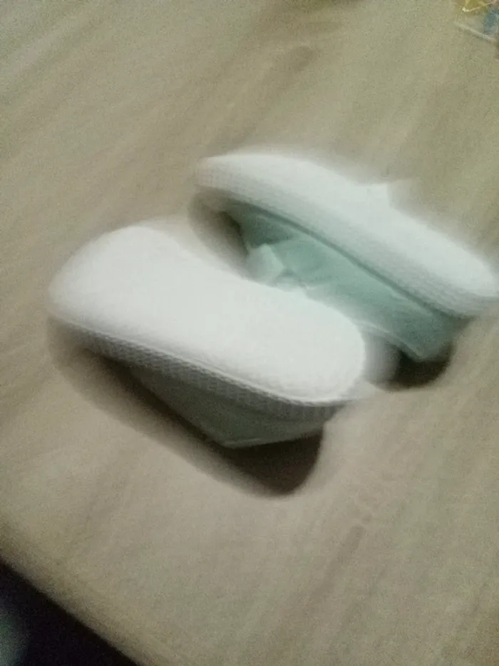 Chaussures neuves scratch 27 - photo numéro 2