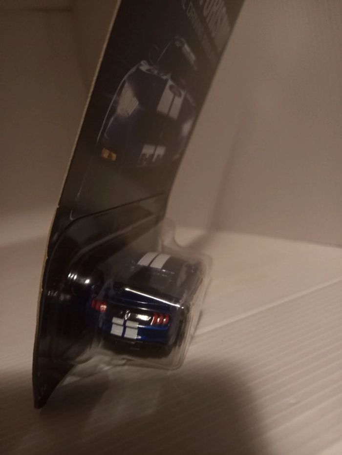 Hotwheel gran turismo ford mustang - photo numéro 3