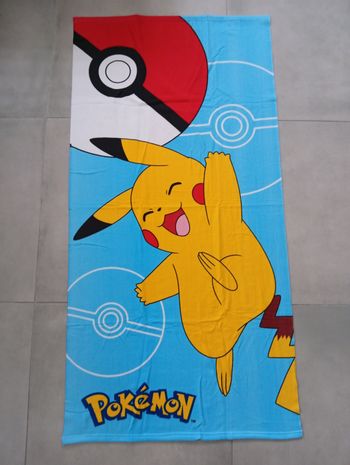 Serviette de plage pokémon 
