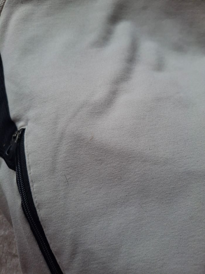 Sweat 7/8 ans - photo numéro 3