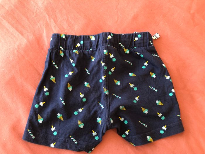 Short bleu marine - 24 mois - photo numéro 2