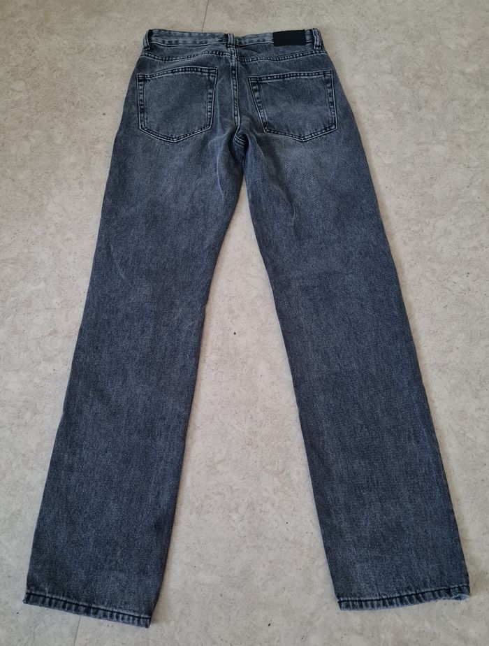 Jean droit pull&bear taille xs34 - photo numéro 2