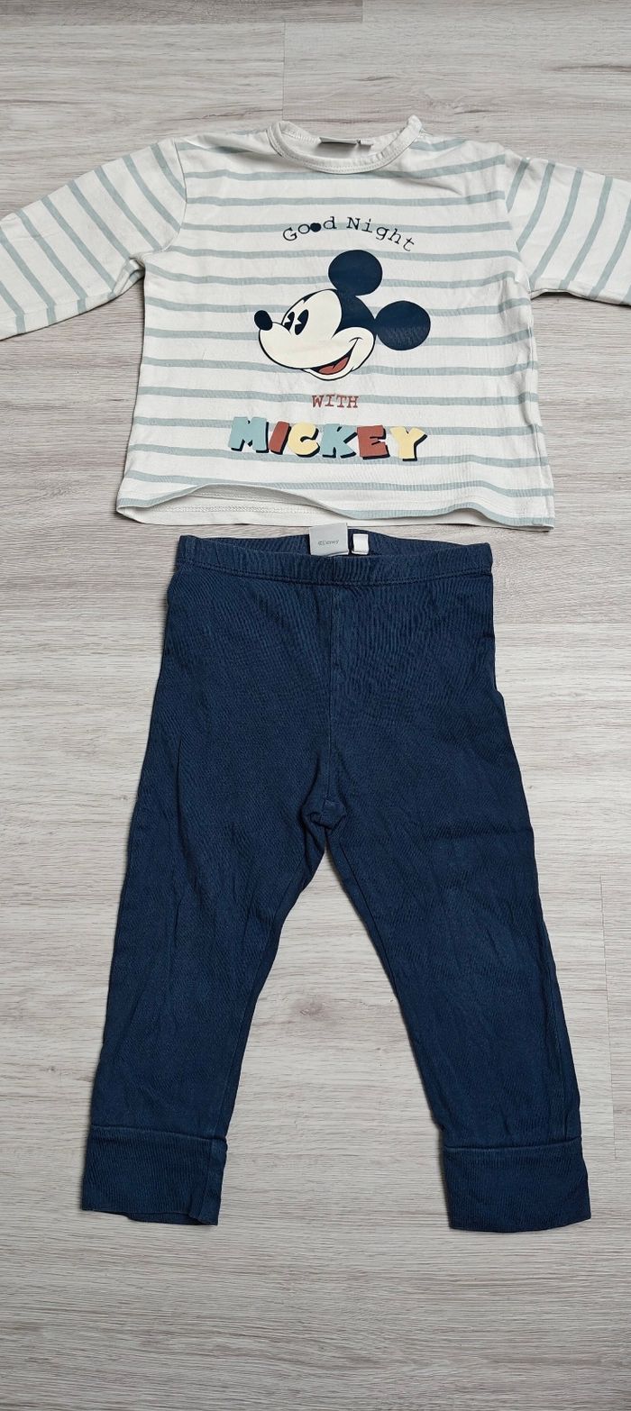 Lot de 4 pyjamas 2 ans Gémo Disney - photo numéro 2