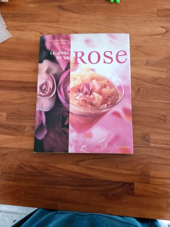 Livre le gout de la rose