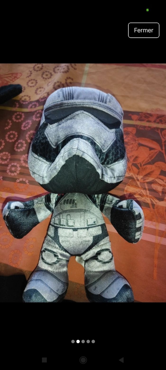 Peluche Star wars
J42 - photo numéro 2