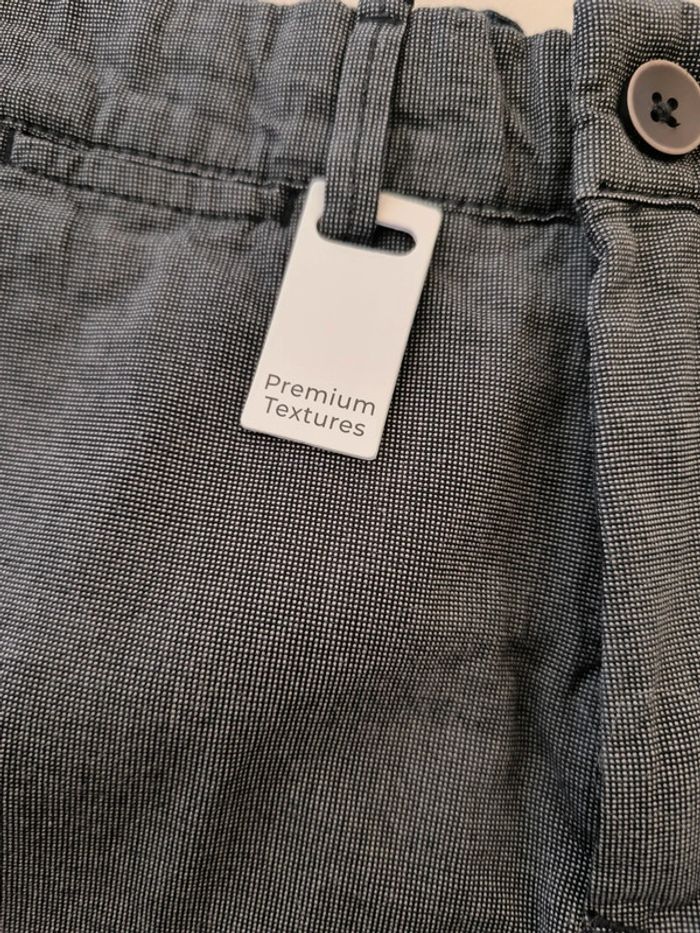 Short bermuda gris neuf - photo numéro 2