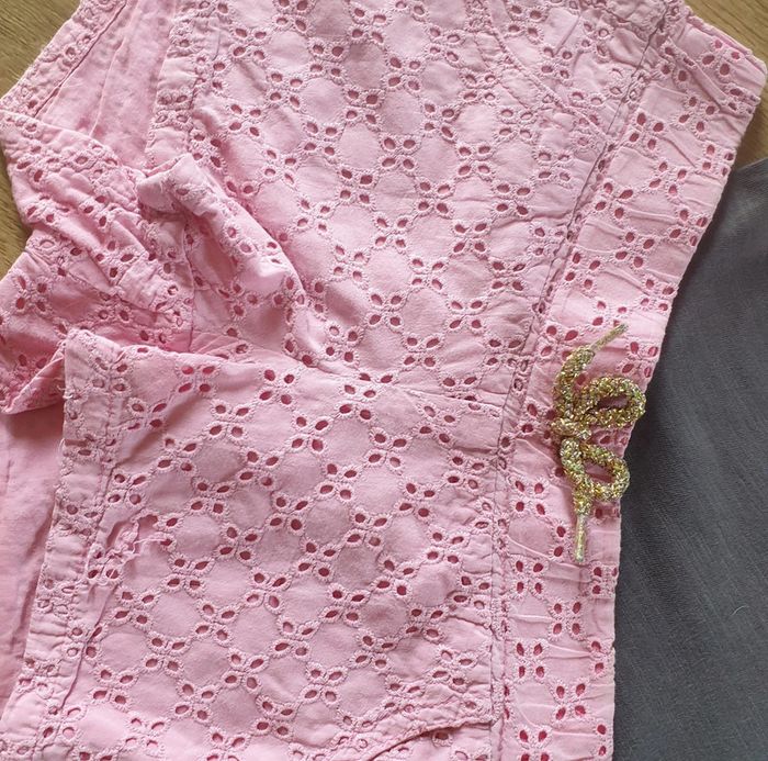 🩷 Ensemble tee-shirt MC short broderies anglaise TAO/Kiabi 4 ans #emyfleury_4ansfille - photo numéro 3