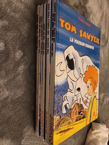 Lot de 8 livre Tom Sawyer