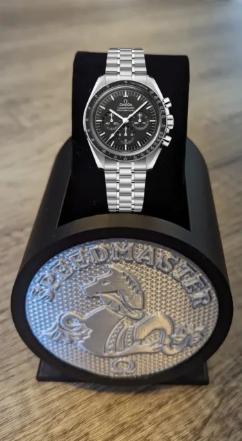 Présentoir Montre hommage Speedmaster