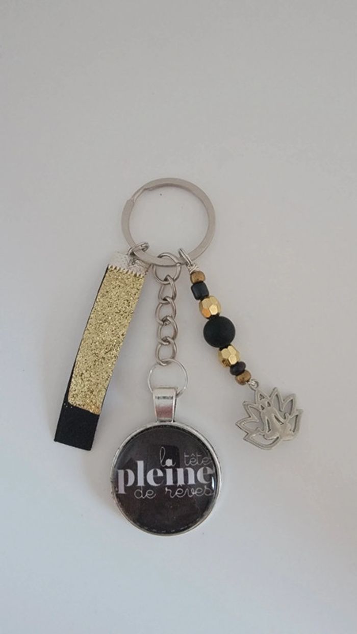 Cadeau pensées positives, porte clé message bijoux de sac " la tête pleine de rêves "