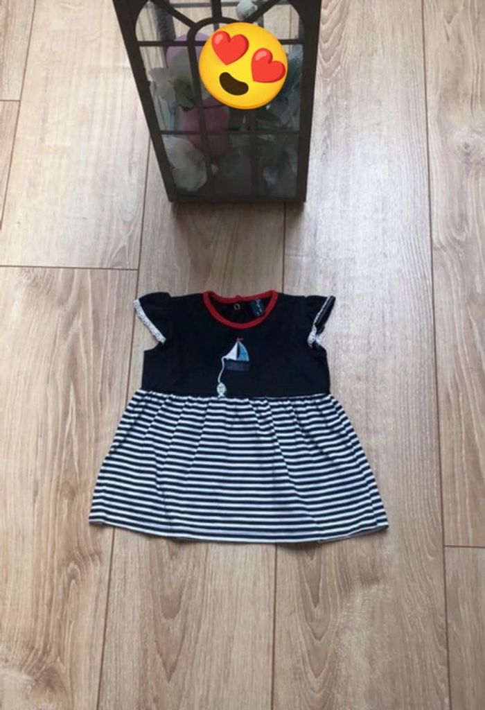 Robe 18mois Boutique indépendante état neuf