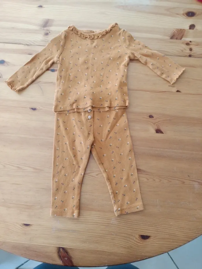 Pyjama moutarde