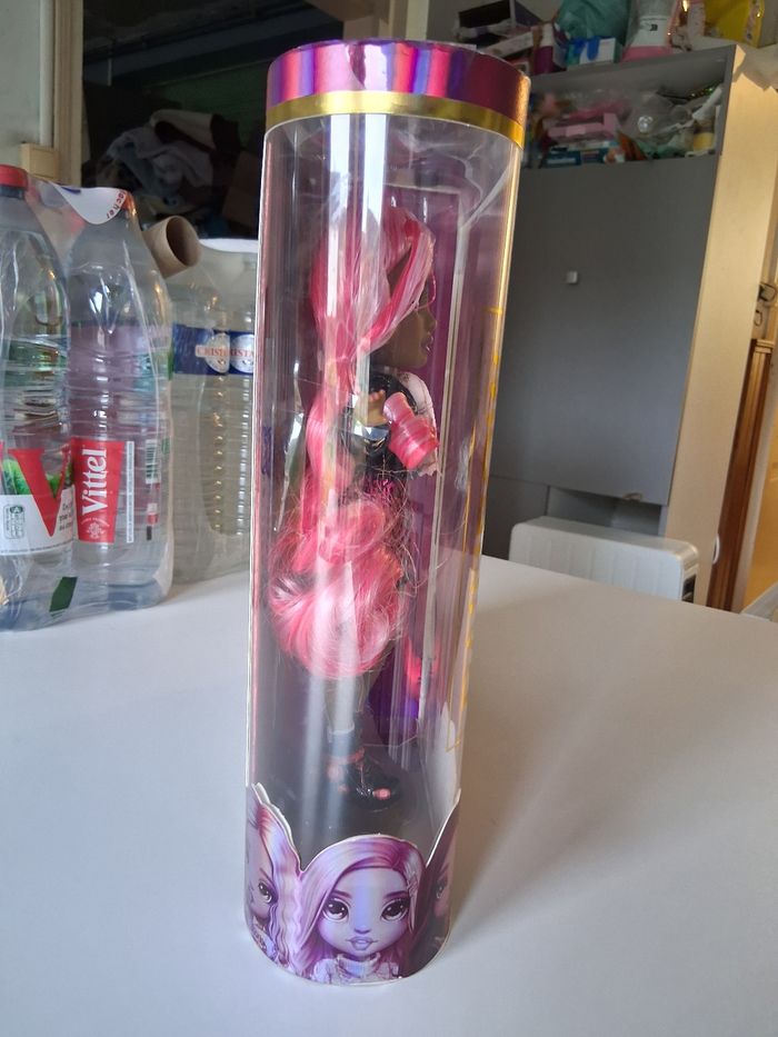 Poupée Rainbow high - photo numéro 3