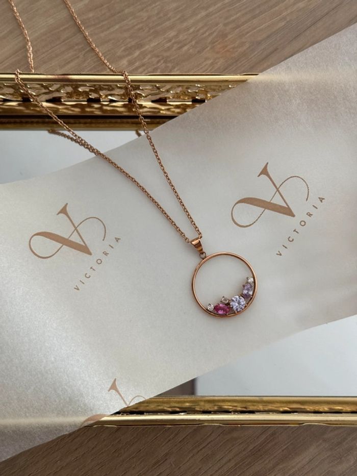 Collier acier rosé